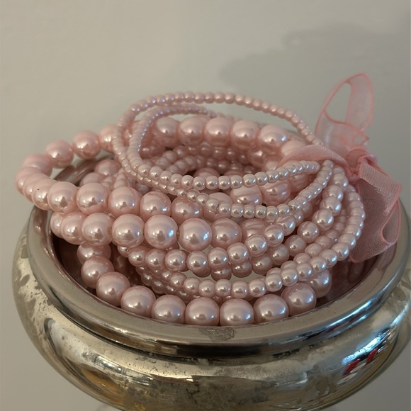Brand New Pink Multi Strand Stretch Bracelet - Picture 2 of 2